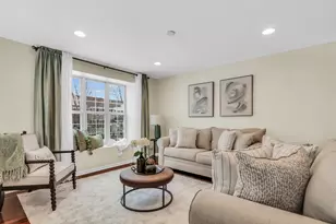 3210 Neubauer Circle, Lindenhurst, IL 60046 - Photo 5