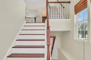 3210 Neubauer Circle, Lindenhurst, IL 60046 - Photo 3