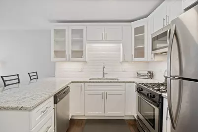 [Address not provided], Chicago, IL 60654 - Photo 7