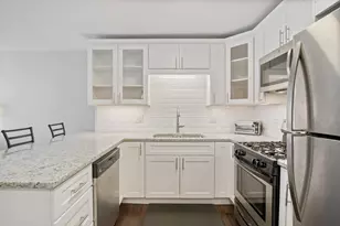 [Address not provided], Chicago, IL 60654 - Photo 7