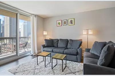 [Address not provided], Chicago, IL 60654 - Photo 5