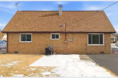 8808 Cranbrook Lane, Bridgeview, IL 60455 - Photo 15