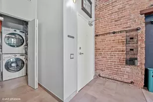 331 S Peoria St, Chicago, IL 60607 - Photo 21
