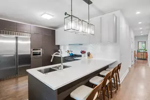 933 W George St, Chicago, IL 60657 - Photo 5