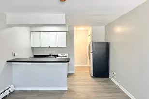 1940 Mark Ave, Elgin, IL 60123 - Photo 5