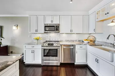 1516 N State Parkway #8D, Chicago, IL 60610 - Photo 13