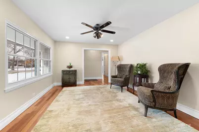 1149 Carlisle Avenue, Elk Grove Village, IL 60007 - Photo 5