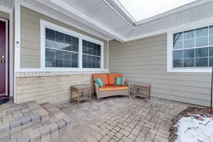 1149 Carlisle Ave, Elk Grove Village, IL 60007 - Photo 3