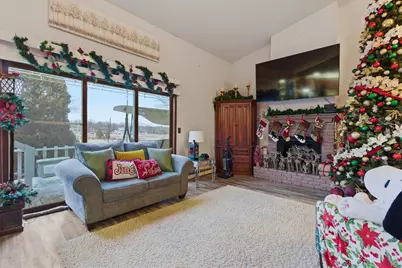 360 Knoll Road, Belvidere, IL 61008 - Photo 11