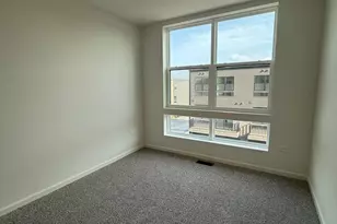 [Address not provided], Lombard, IL 60148 - Photo 9