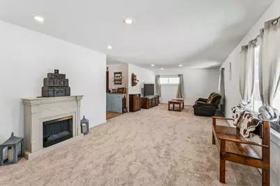 416 Concord Drive, Streamwood, IL 60107 - Photo 3