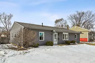 416 Concord Dr, Streamwood, IL 60107 - Photo 1