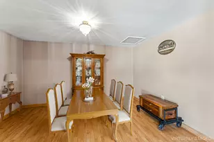 416 Concord Dr, Streamwood, IL 60107 - Photo 9