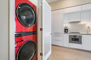 211 N Harbor Dr, Chicago, IL 60601 - Photo 11