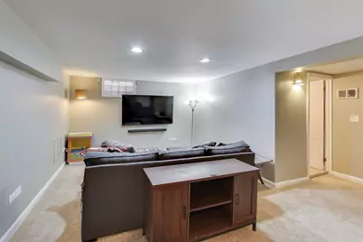 8132 Kolmar Avenue, Skokie, IL 60076 - Photo 19