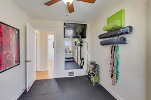 8132 Kolmar Ave, Skokie, IL 60076 - Photo 17