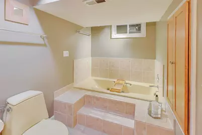 8132 Kolmar Avenue, Skokie, IL 60076 - Photo 23