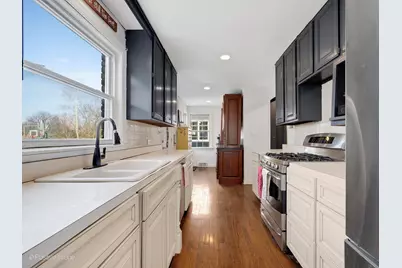 254 Coe Road, Clarendon Hills, IL 60514 - Photo 7