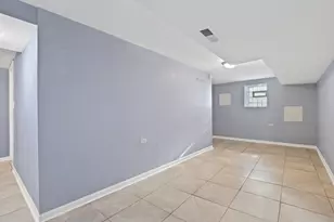 8810 S Racine Ave, Chicago, IL 60620 - Photo 17