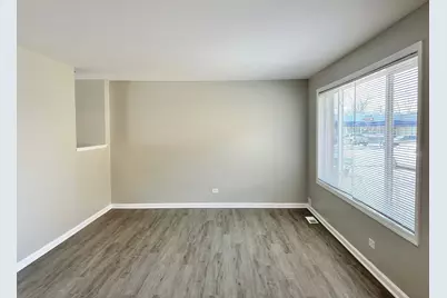 1721 E Roosevelt Road #4, Wheaton, IL 60187 - Photo 9