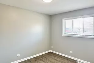 1721 E Roosevelt Rd, Wheaton, IL 60187 - Photo 15