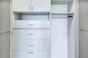 1650 Riverwoods Dr, Melrose Park, IL 60160 - Photo 23