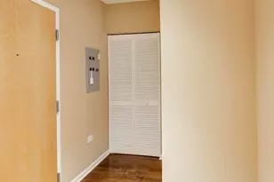 1650 Riverwoods Dr, Melrose Park, IL 60160 - Photo 7