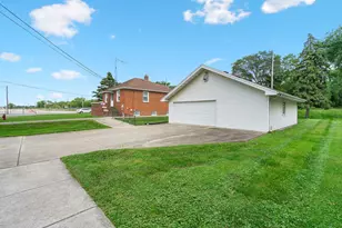 500 Clinton St, Lockport, IL 60441 - Photo 35