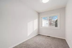 512 Sehring St, Joliet, IL 60436 - Photo 7