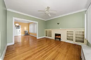 8145 S Cottage Grove Ave, Chicago, IL 60619 - Photo 7