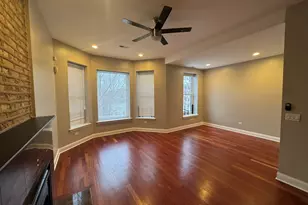 4518 S Indiana Ave, Chicago, IL 60653 - Photo 3