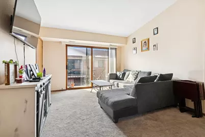 8426 W Catalpa Avenue #403, Chicago, IL 60656 - Photo 5