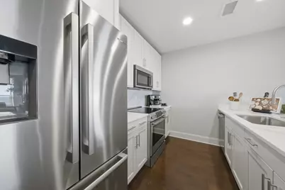 850 N Lake Shore Drive #1702, Chicago, IL 60611 - Photo 17