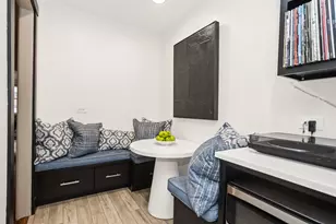 3300 N Lake Shore Dr, Chicago, IL 60657 - Photo 9