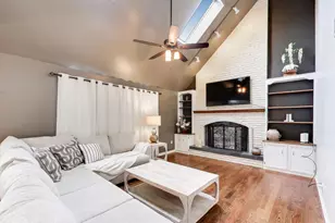 27W439 Chartwell Dr, Winfield, IL 60190 - Photo 11