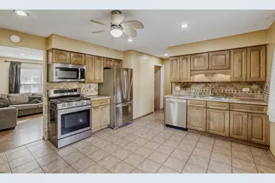 822 Colonial Drive #B, Wheeling, IL 60090 - Photo 7