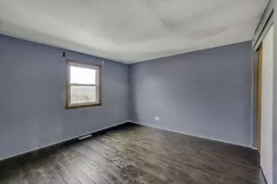 822 Colonial Dr, Wheeling, IL 60090 - Photo 9