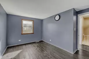 822 Colonial Dr, Wheeling, IL 60090 - Photo 7