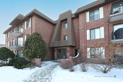 100 Clubhouse Lane #206, Lake Zurich, IL 60047 - Photo 1