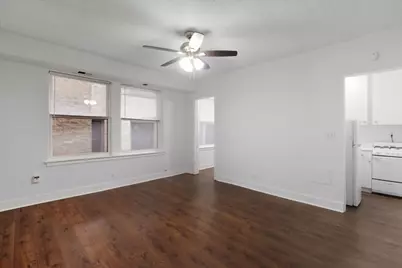 3727 N Pine Grove Avenue #214, Chicago, IL 60613 - Photo 3