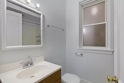 3727 N Pine Grove Avenue #214, Chicago, IL 60613 - Photo 9