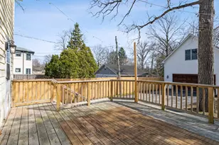 1297 Edgewood Rd, Lake Forest, IL 60045 - Photo 15