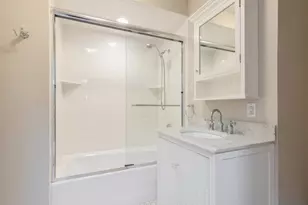 1297 Edgewood Rd, Lake Forest, IL 60045 - Photo 11