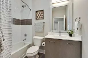 18w070 Royce Blvd, Oakbrook Terrace, IL 60181 - Photo 11