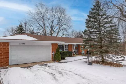 25575 N Fairfield Road, Hawthorn Woods, IL 60047 - Photo 1