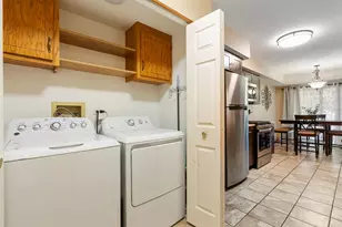 16013 Laurel Dr, Orland Park, IL 60462 - Photo 9