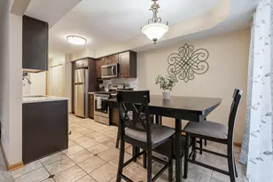 16013 Laurel Dr, Orland Park, IL 60462 - Photo 7