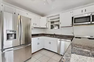 17561 Hillside Ave, Homewood, IL 60430 - Photo 11