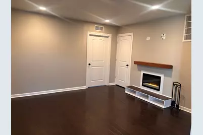 619 N Broadway Street, Joliet, IL 60435 - Photo 21