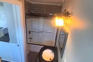 619 N Broadway St, Joliet, IL 60435 - Photo 9